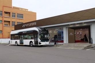 HYUNDAI 于台南启动氢能巴士试乘与产学合作 全方位加速零碳公共运输生态系