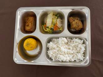 抽盲盒！陸女豪砸7萬月子餐菜色超傻眼  網全調侃：像病人餐