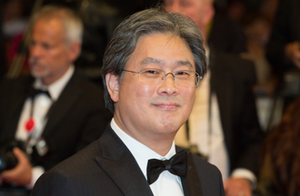 罷工期間偷工作被抓包！韓名導朴贊郁慘遭美編劇工會除名