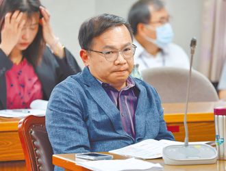 王義川「粉底液之亂」  親綠媒體人：這件事情做錯了