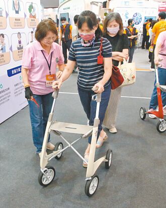 賴推健康3支柱 高齡商機3.6兆