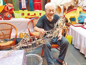 竹市 98歲國寶蕭在淦 親授花燈技藝