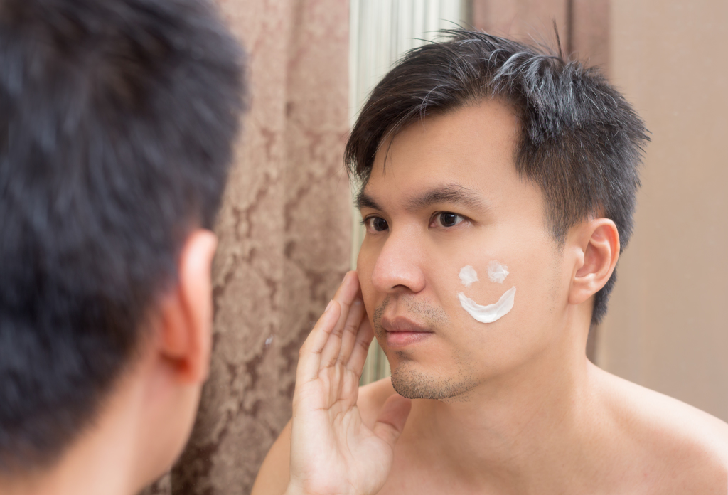 曬太陽能殺菌、化妝水能補水?醫破迷思 教3保養原則