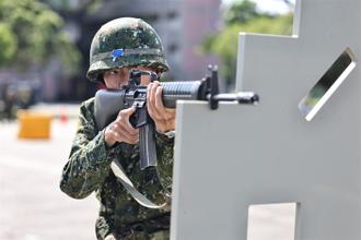 三軍九校院聯合入伍訓練 快速反應射擊厚植臨戰應變力