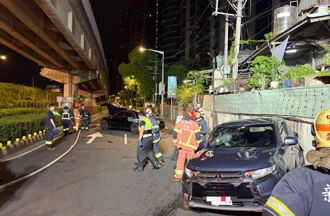 小黃違規左轉遭賓士爆撞 狂轉360度！17歲女乘客噴飛慘死