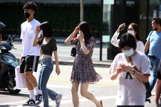 楊柳颱風襲北市機率升至59％！災防辦籲今恐飆36度高溫