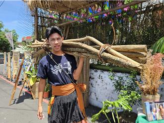 要告白先「扛柴」！來義情柴文化季登場 沒收到會躲起來哭