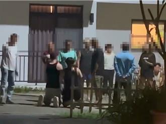 行車糾紛大學生被逼下跪磕頭　小琉球潛店老闆道歉了