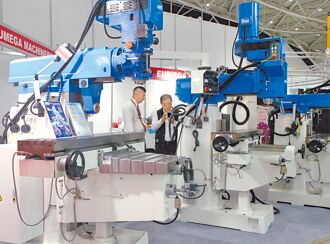 时论广场》传产突围 两帖特效药（杜震华）