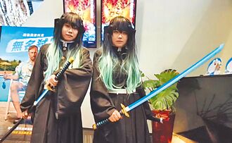 陸客湧金門 搶看鬼滅劇場版