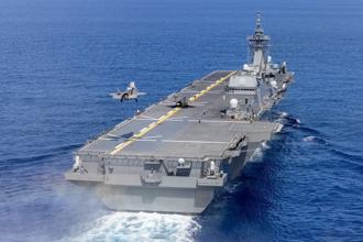 英F-35B首降落日舰 展联战能力