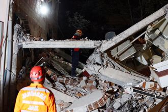 土耳其西北6.1地震夺1命   地牛翻身画面曝光！