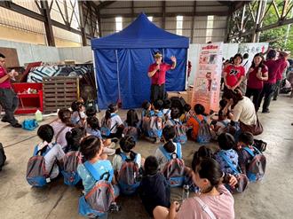 親子同樂桃園消防夏令營 防災教育從小扎根 