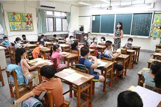 導師職務加給凍漲13年！全教產批：政府的廉價勞工