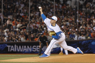 日職》為何孫易磊只投60球就退場？火腿監督曝「換投真相」