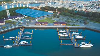 台灣公主遊艇 台中遊艇嘉年華亮相