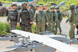 陸軍司令：官兵都是無人機操作員