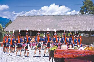 花蓮 部落耆老帶領 太巴塱會所落成