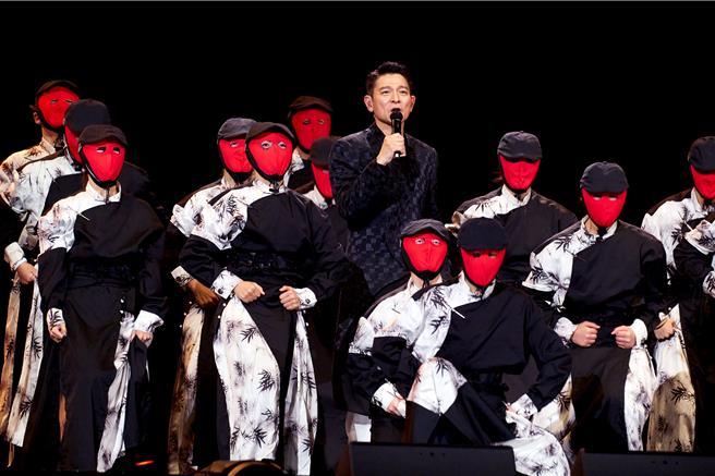 天王劉德華日前舉辦唯一一場的fans club「華仔天地」專屬演唱會「你是我的驕傲2025」。（滾動工作室提供）