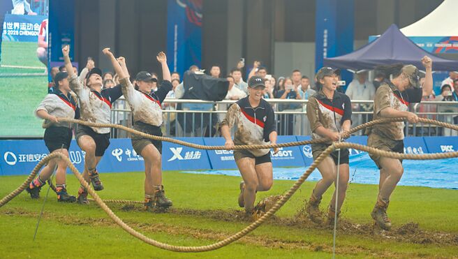 中华队10日在成都世运女子拔河500公斤级拿下本届首金，更完成6连霸。（中华奥会提供）