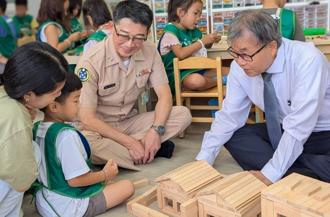 鄭英耀訪視海育幼兒園 友善育兒嘉惠官兵