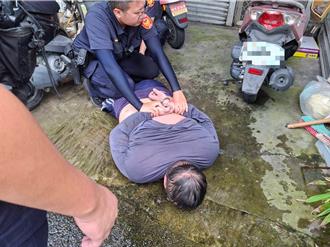 高雄男持棍棒狂毆父親及鄰居　警方制伏送辦申請緊急保護令