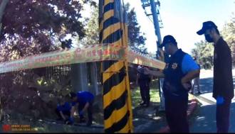 花蓮水溝飄惡臭！民眾探頭一看嚇傻  浮腫男屍「倒臥溝內」