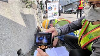 備戰楊柳颱風！台中環保局出動「水溝內視鏡」清溝