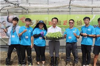 嘉義縣「一季園主」實戰營起跑 蜂農、繪圖師都來了