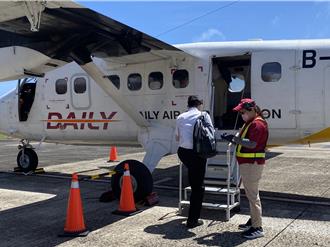 楊柳颱風明風雨最大 航空國內線13日全取消