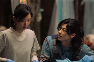 許光漢退伍後首場公開活動 與許太太共度七夕情人節