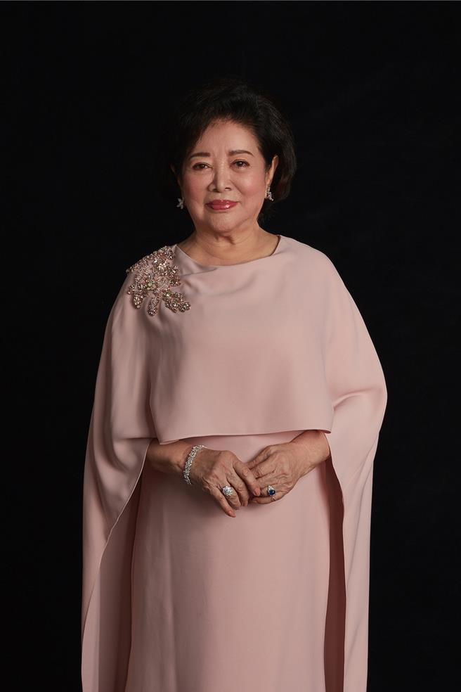 第62屆金馬獎終身成就獎頒給資深影后陳淑芳。（金馬提供）