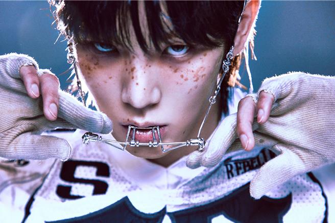 KEY帶著第三張正規專輯《HUNTER》回歸歌壇。（SM Entertainment提供）