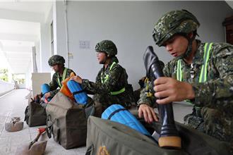 楊柳颱風襲台！國軍第四作戰區一級開設 進駐高雄潛勢區