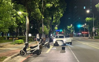 就是要吃麥當勞！三峽恐怖駕駛連撞4車淡定取餐  離開又撞3車