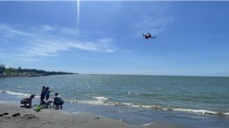 不怕死？杨柳颱风来袭还到海边游泳、挖蛤蜊 海巡劝离116人