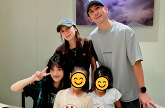 贾静雯2女儿暴风成长「快比她高」 纤细逆天长腿超惊人