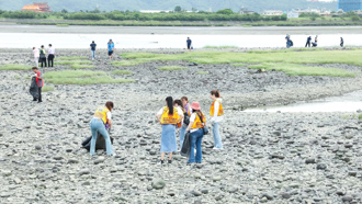 清出超過百袋海廢守護海洋 永慶加盟四品牌竹苗經管會力挺淨灘活動