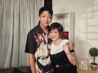 獨家》許明杰在家全裸亂晃！母許仙姬「看光光」反應笑翻