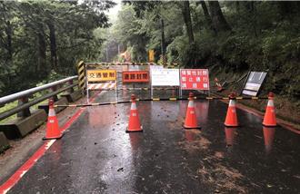 楊柳閃離風雨未完 19路段仍封閉、3處災阻