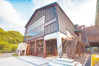 卖酒、营养品 游客中心惹议