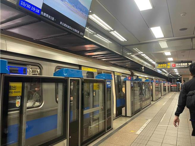 台北捷运设有火警系统监视火灾，但审计报告指出，北捷近3年火警系统故障数超过2千件，须检讨改善。北捷回应，针对内湖及板南段异常情形已完成改善措施，将持续加强监测。（本报资料照片）
