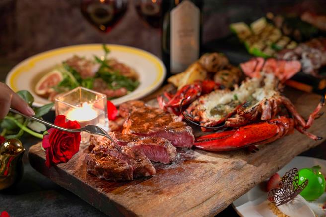 君品酒店Ciao西西里牛排餐酒館推出「七夕情人節雙人套餐」，打造充滿儀式感的浪漫奢華海陸饗宴。（君品酒店提供／吳娮翎台北傳真）