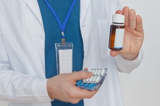 誤信AI飲食建議！男子溴中毒導致精神錯亂