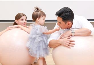 大牙突宣布离婚阿廖师「震惊圈内」！挚友错愕发声