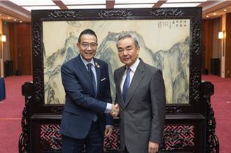 王毅分別會見泰國、柬埔寨外長  籲雙方重歸於好