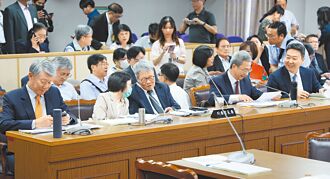 盧臨時決定參加行政院會 盯追加預算