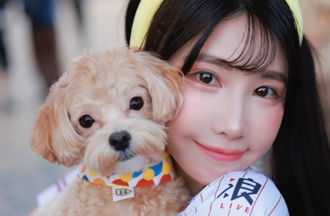 樂天女孩筠熹挨轟不尊重球員。（圖／IG@yuhi_0927）