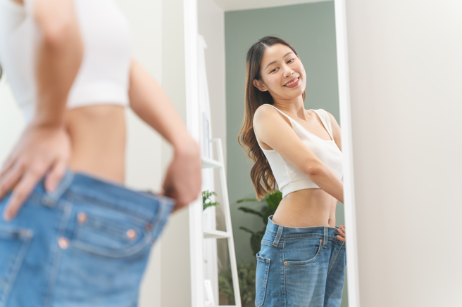 南非女子米雪兒因巨乳症胸圍暴增至34G，生活與心理都受到影響。（示意圖：shutterstock/達志）