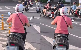 三宝大妈下桥「豪迈切2车道」 网怒：又是鸡腿换驾照